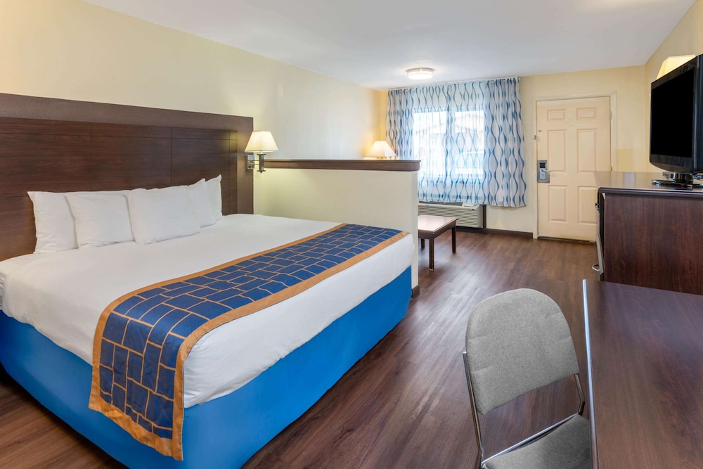 Days Inn by Wyndham Grants 7/22