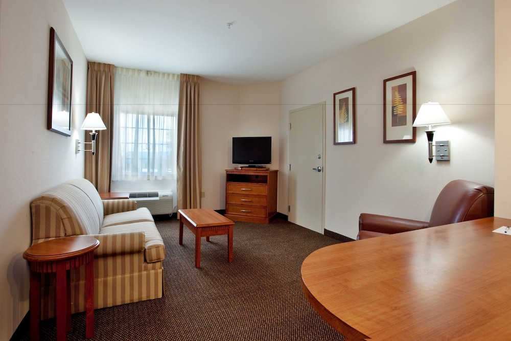 Candlewood Suites New Iberia 39/55
