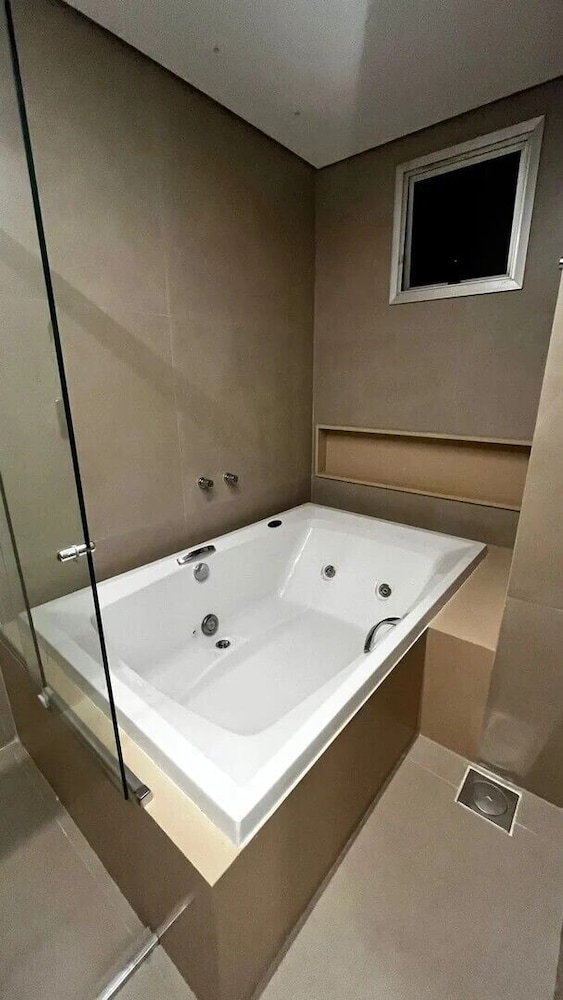 Hotel Amsterdam Montes Claros (ex. eSuites Montes Claros by Atlantica) 57/57