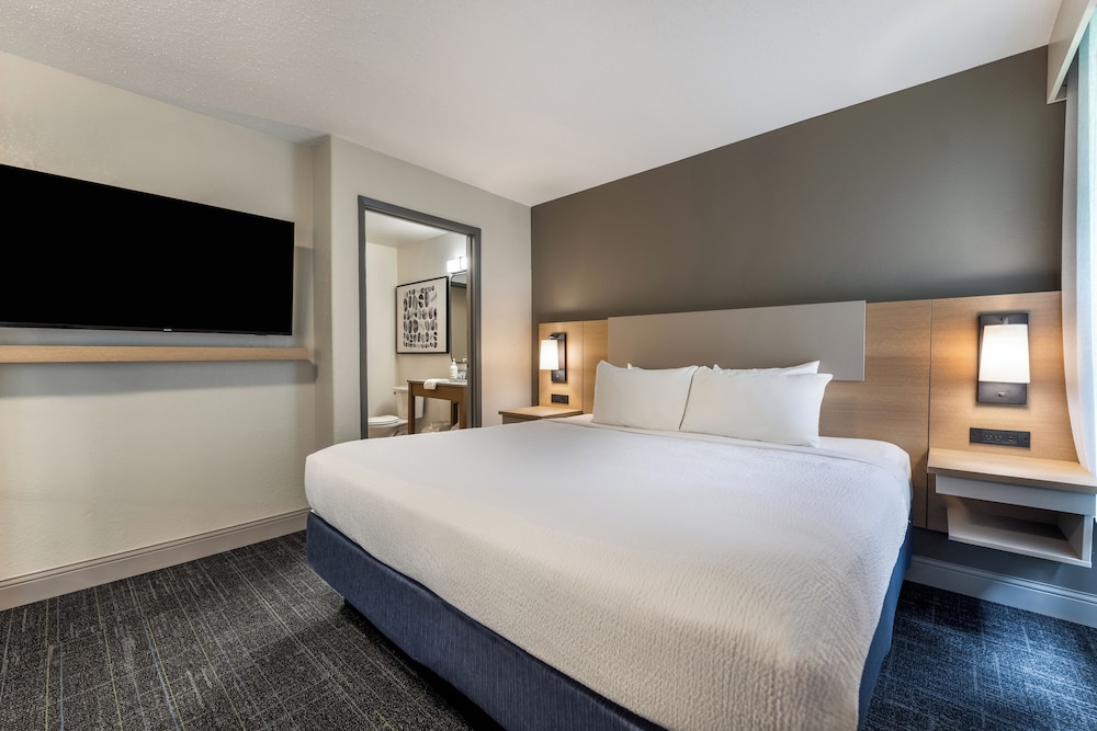 Room, Queen Bed, Accessible