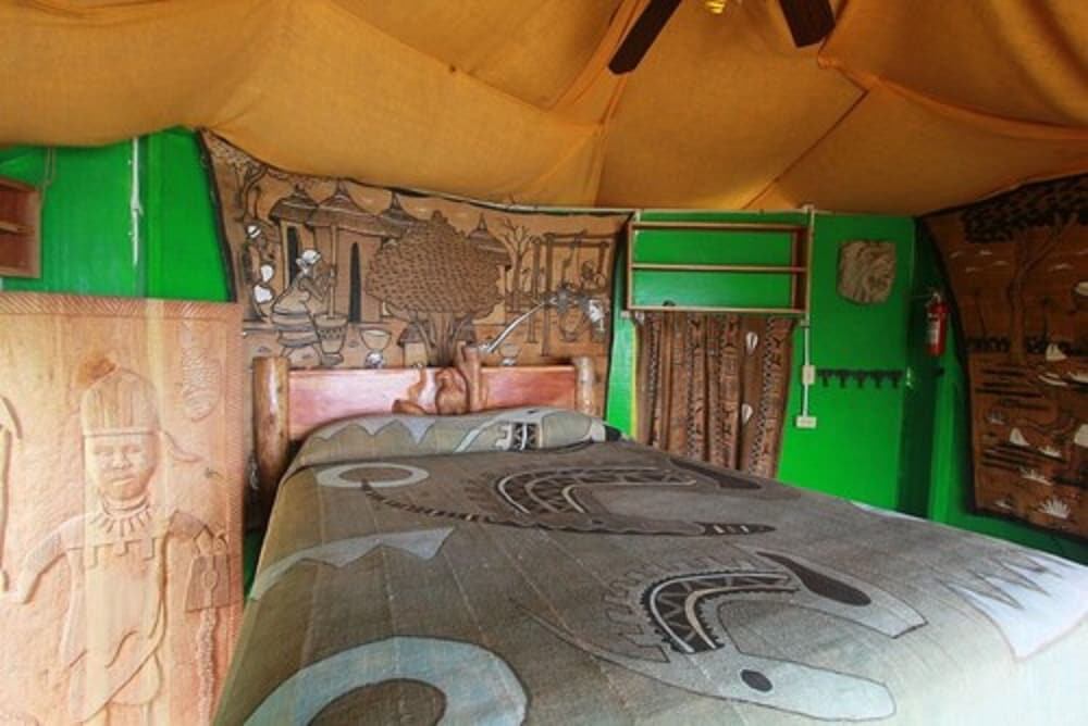 Great Huts 33/50