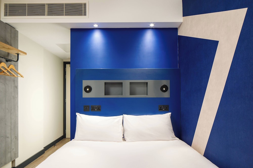 ibis budget Manchester Airport 17/48