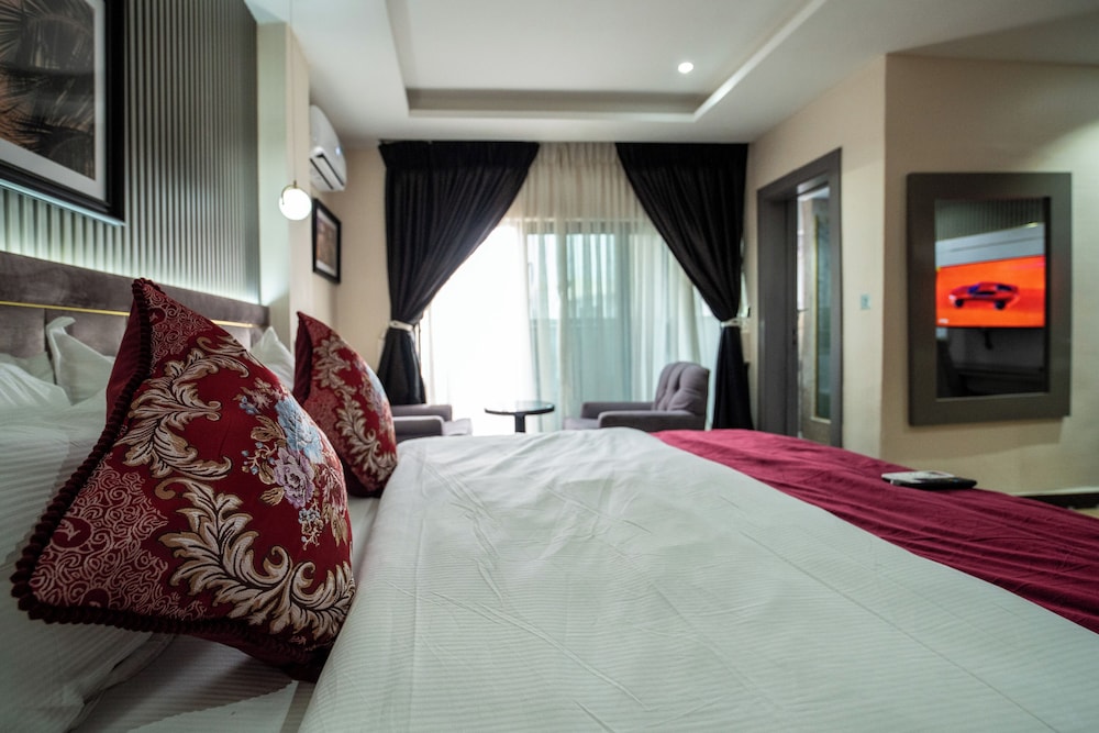 Vynedresa Hotel 13/46