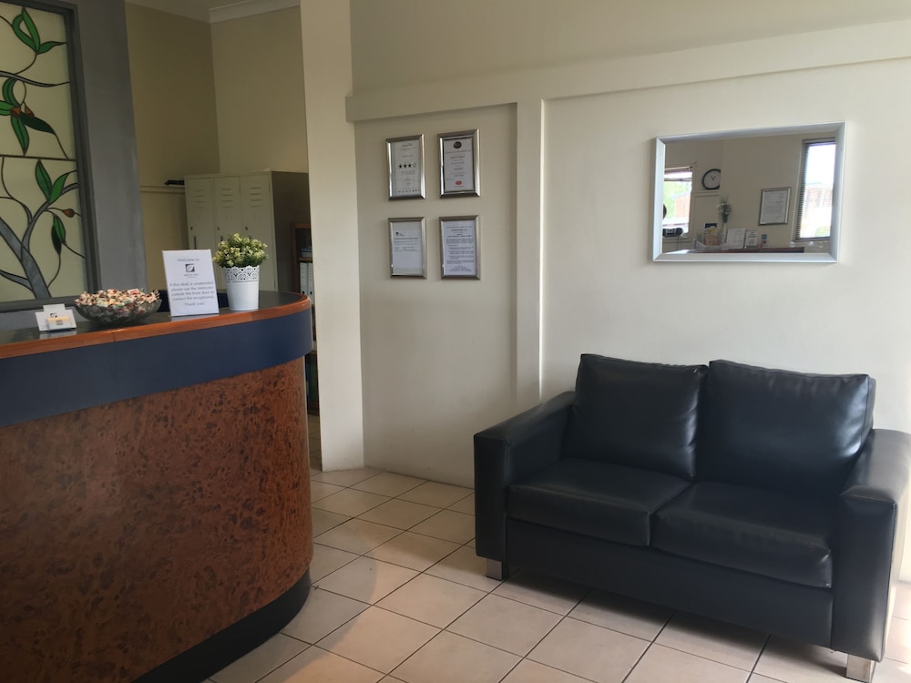 ABCOT INN 4/58