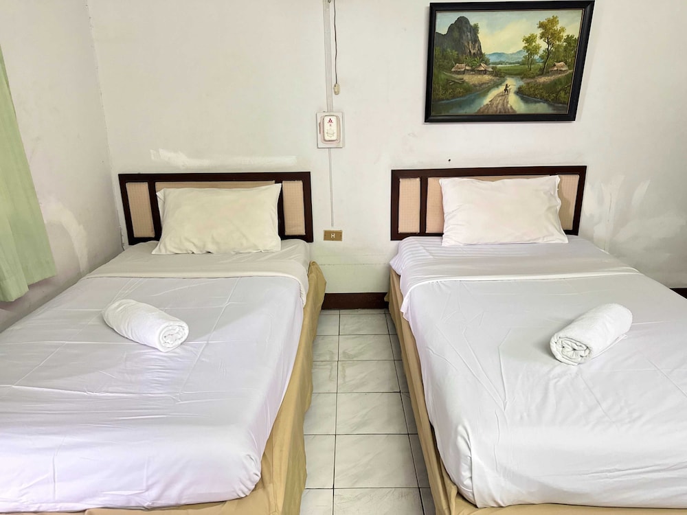 Hotel O Top North Guesthouse 20/32