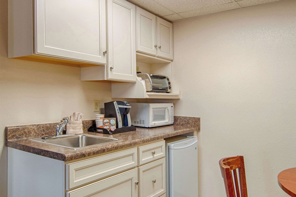 Park Tower Inn 52/55