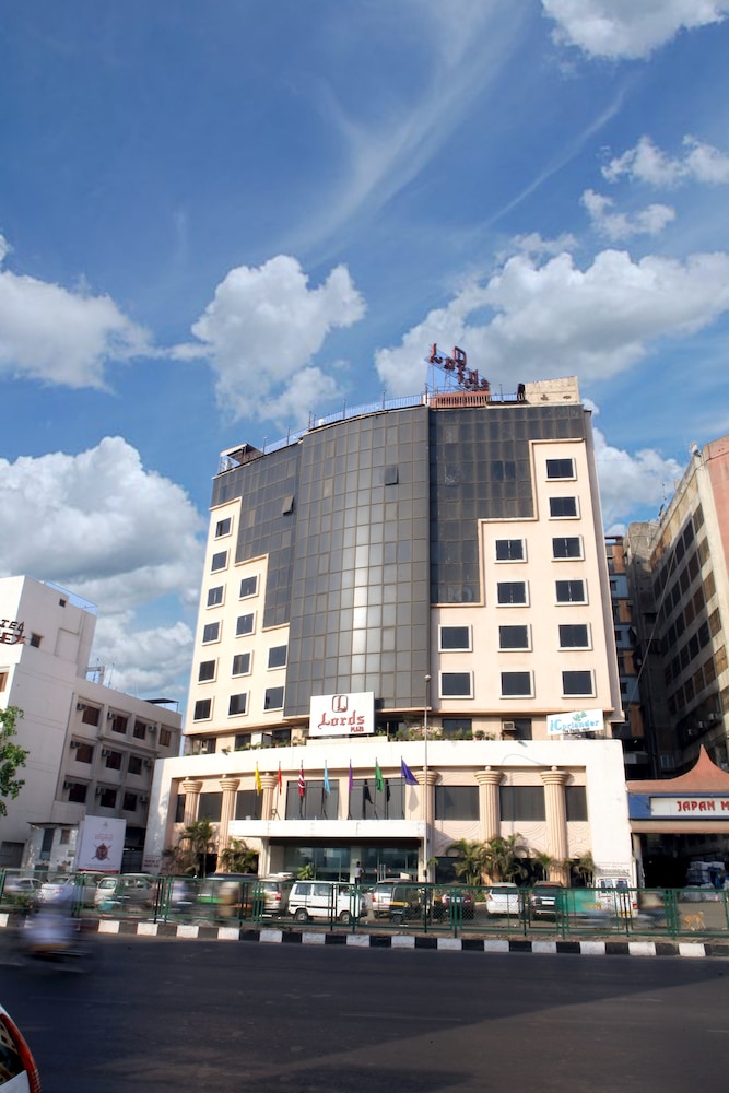 Lords Plaza Surat 1/40