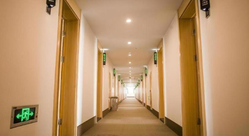 GreenTree Inn Suqian Yu District Red Star Meikailong Express Hotel 10/20