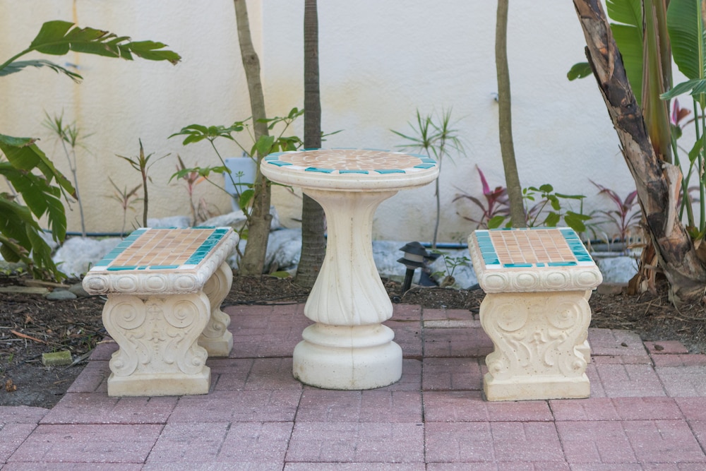 Tortuga Inn Beach Resort 40/76