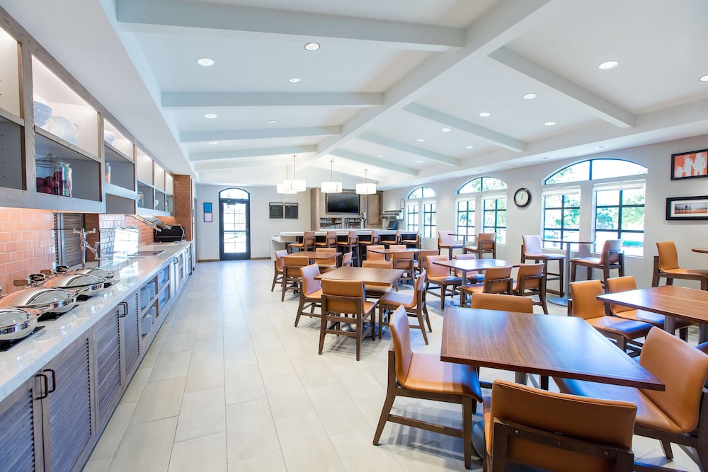 Hyatt House San Ramon 51/68