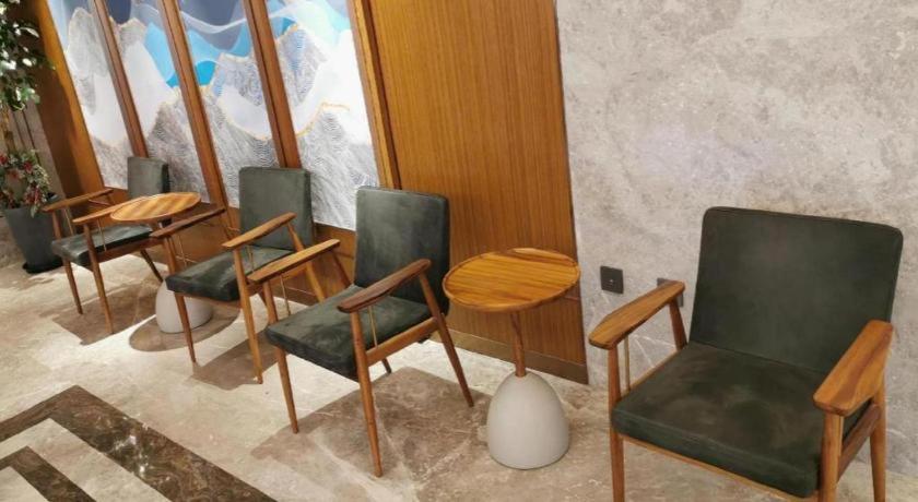 Yitel Collection Beijing Hepingli 40/54