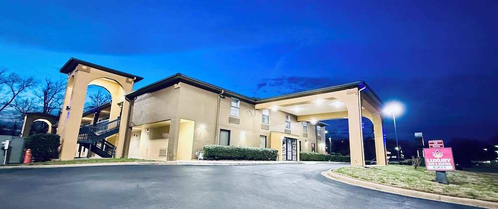 Days Inn And Suites Selma 47/54