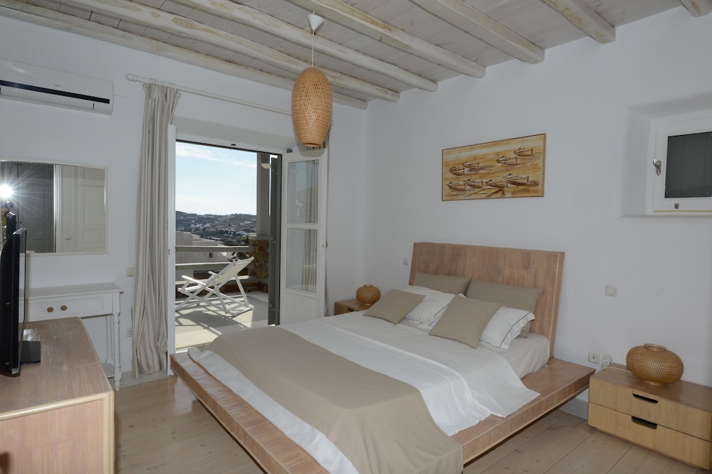 Thalasses Villas 10/50