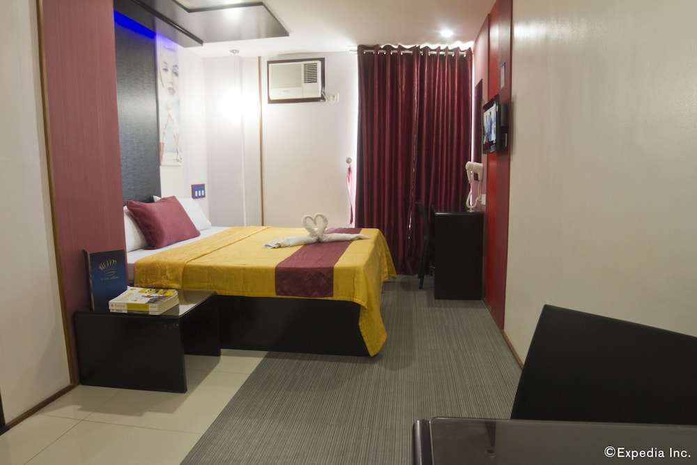 Icon Hotel North Edsa 55/65