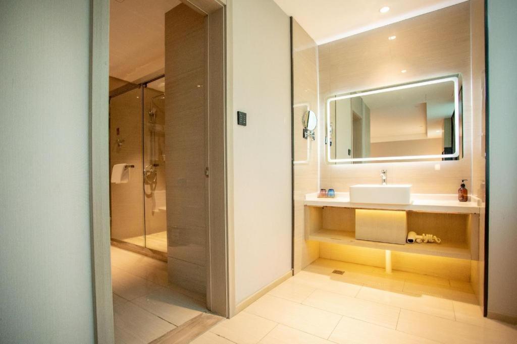 GYA Shanghai Jiangpu Hotel 47/47