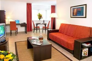 Park And Suites Annemasse 13/17