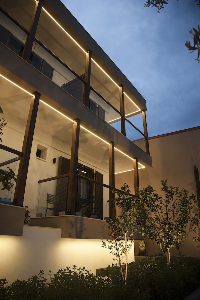 Ayia Marina Suites 2/30