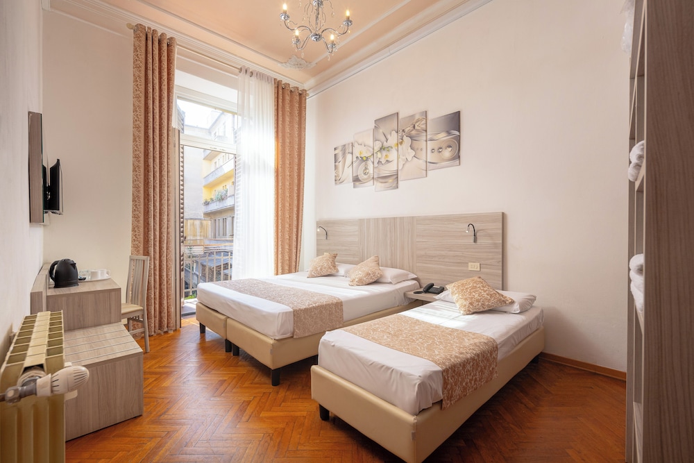 LILIUM HOTEL 28/65
