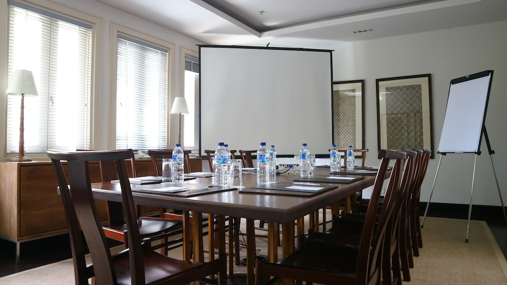 The Shalimar Boutique Hotel 57/65