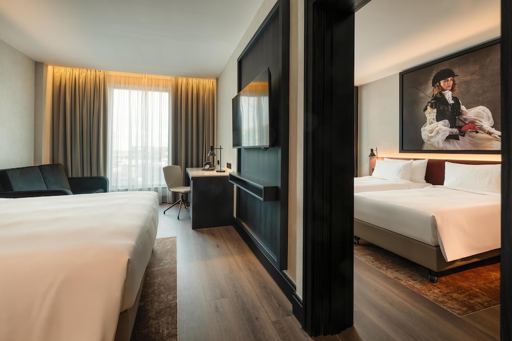 Radisson RED Galway 9/49