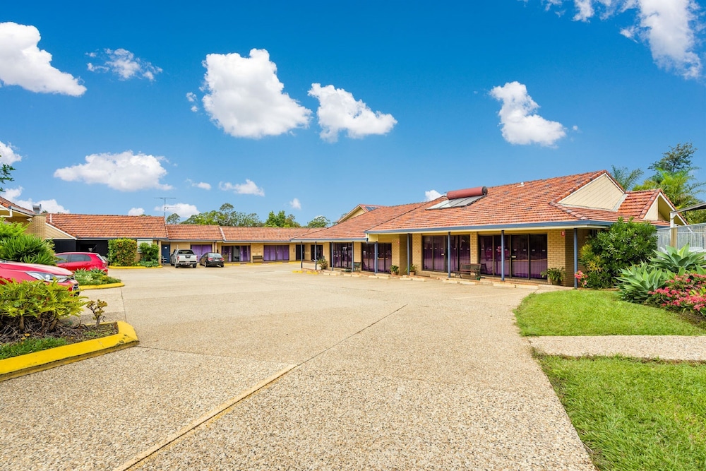 Aspley Carsel Motor Inn 51/60