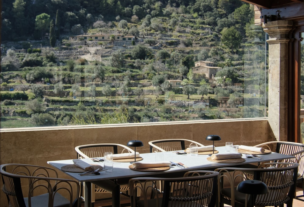 Valldemossa Hotel Restaurant 31/52