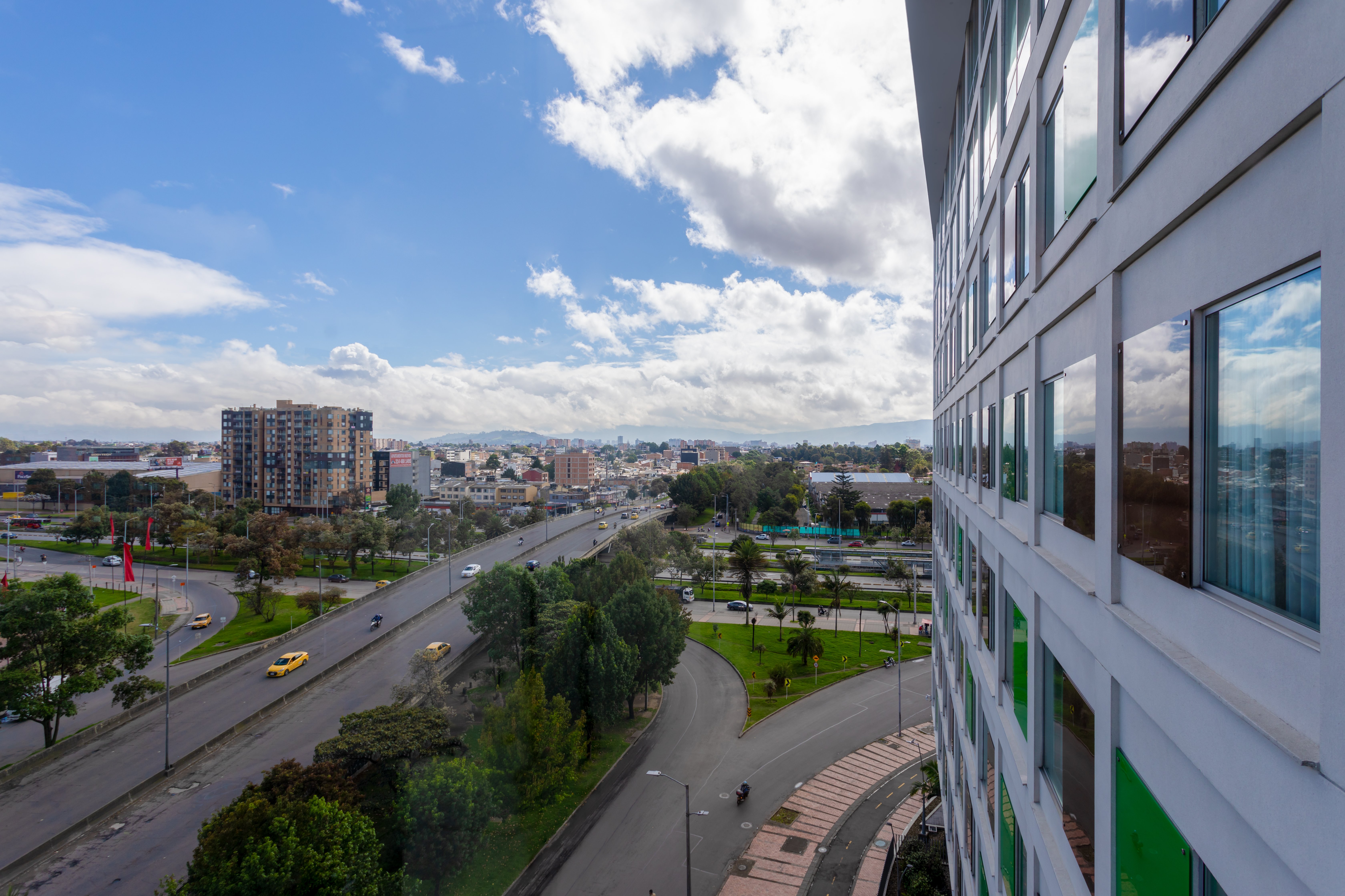 Holiday Inn Bogota Airport 9/75