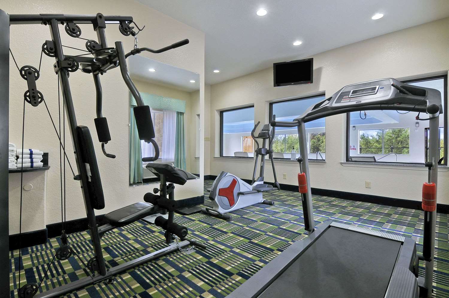 Ramada By Wyndham South Waco 2/7
