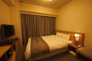Moderate, Queen Bed, Smoking