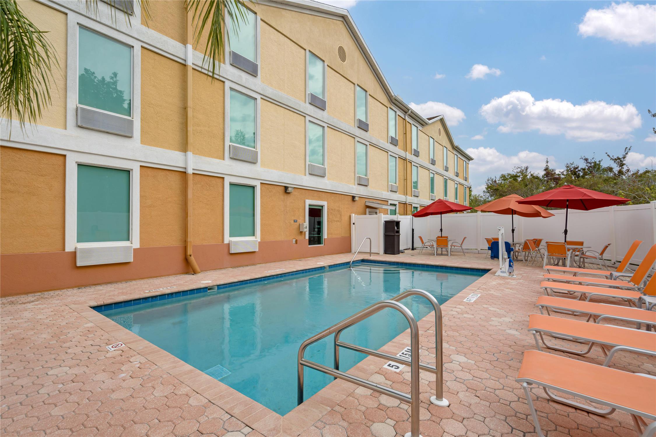 Best Western Wesley Chapel 3/23