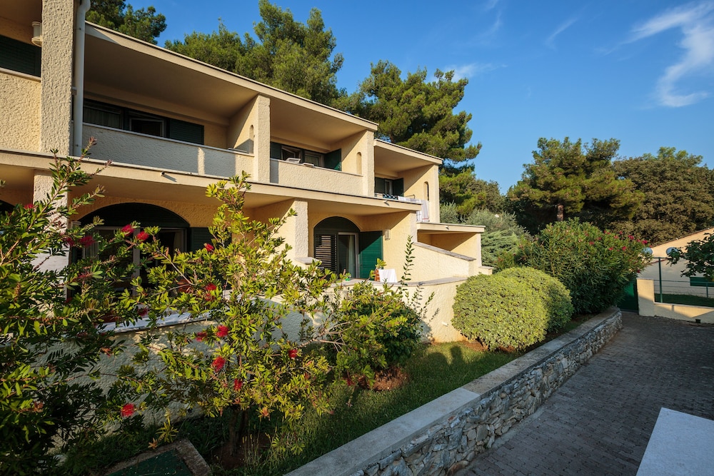 Apartments Bellevue Plava Laguna 40/43