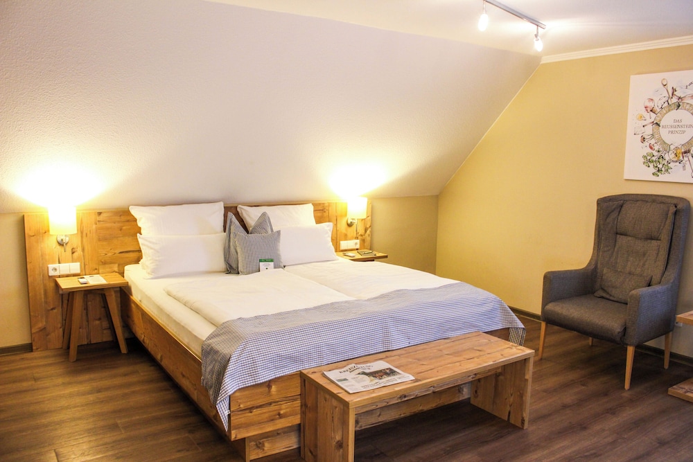 Hotel-Restaurant Zum Reussenstein 14/50