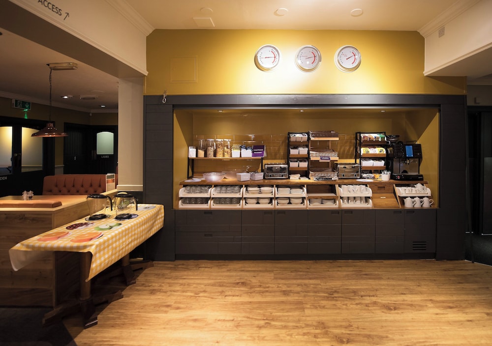Premier Inn Glasgow (Hamilton) Hotel 30/41