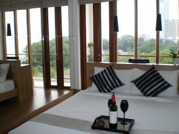 5Ive Beach House Hotel 35/43