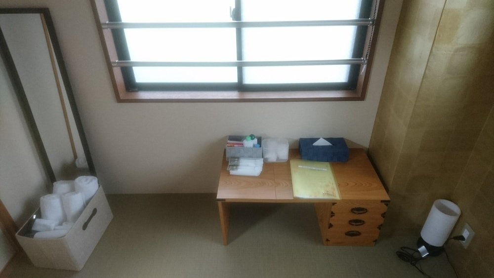 Hondori Inn 59/60