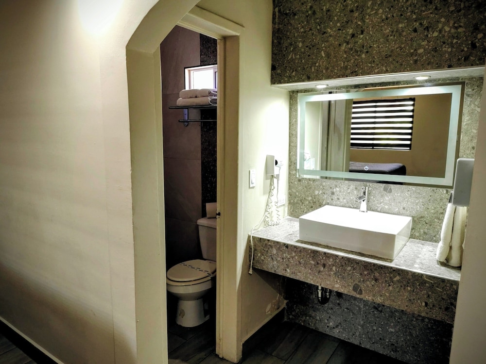 Hotel Siesta Real 53/56