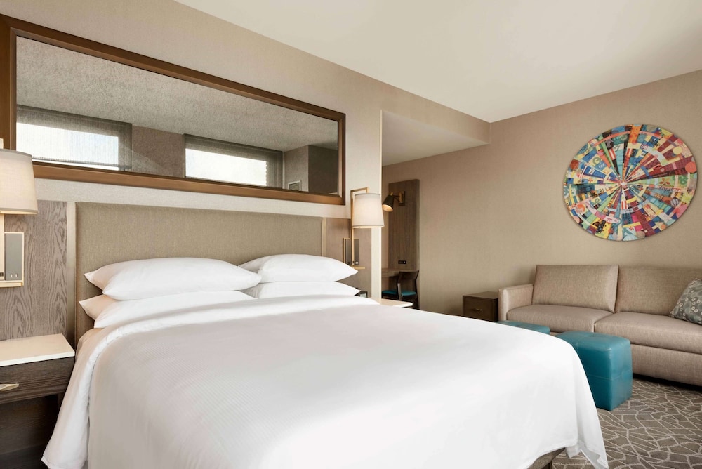 Embassy Suites By Hilton Minneapolis Downtown Hotel 16/62