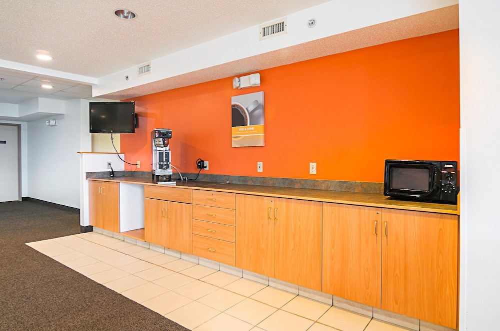 Motel6 Sycamore, IL 9/41