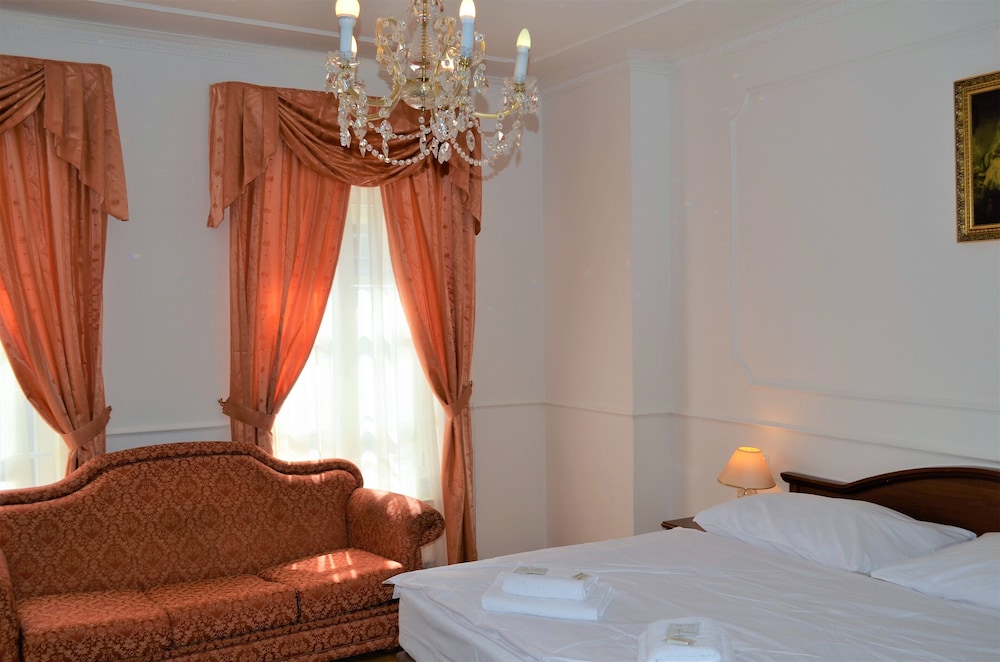 Hotel Krasna Kralovna 10/24