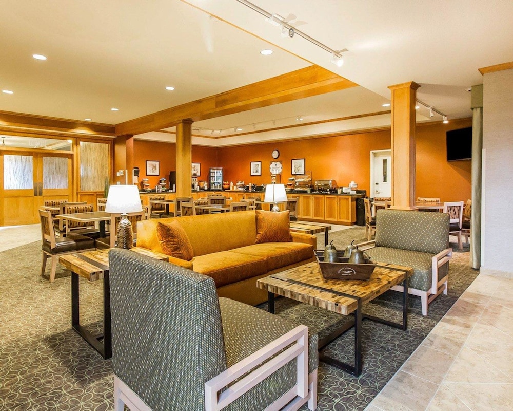 MainStay Suites Stanley 32/46