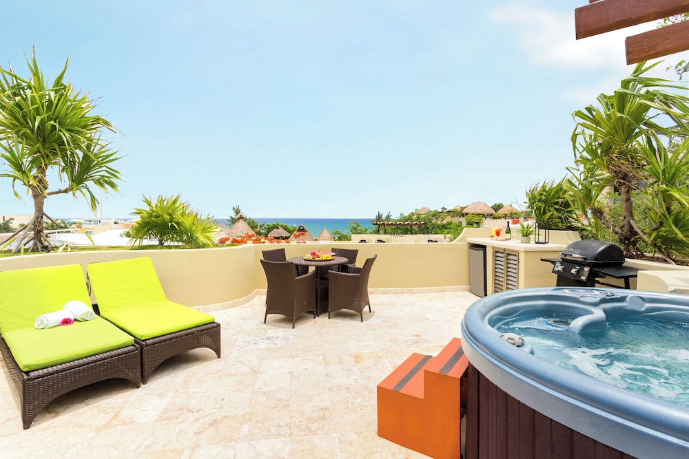 Maya Villa Condo Hotel Beach Club 23/49