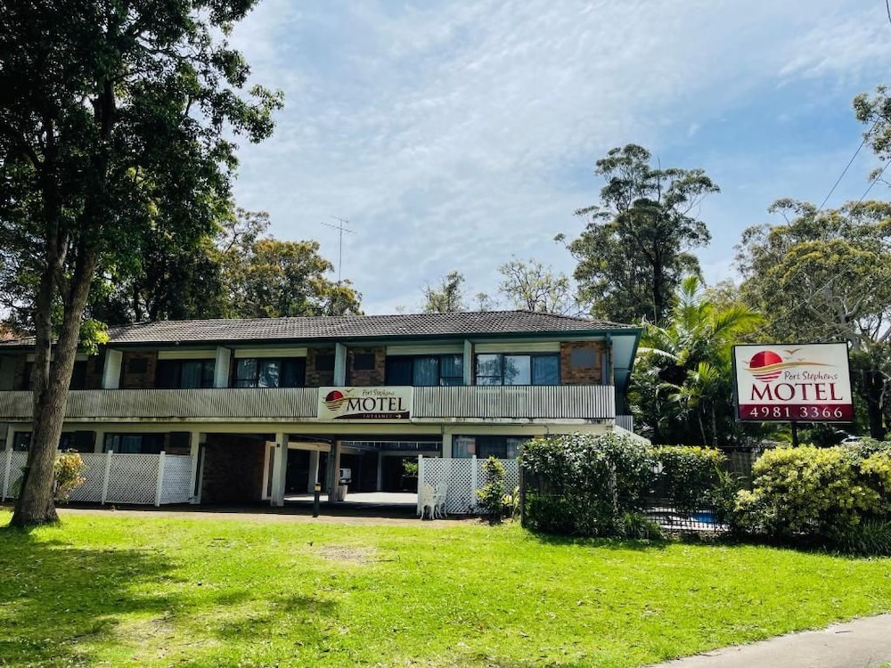 Port Stephens Motor Lodge 4/45