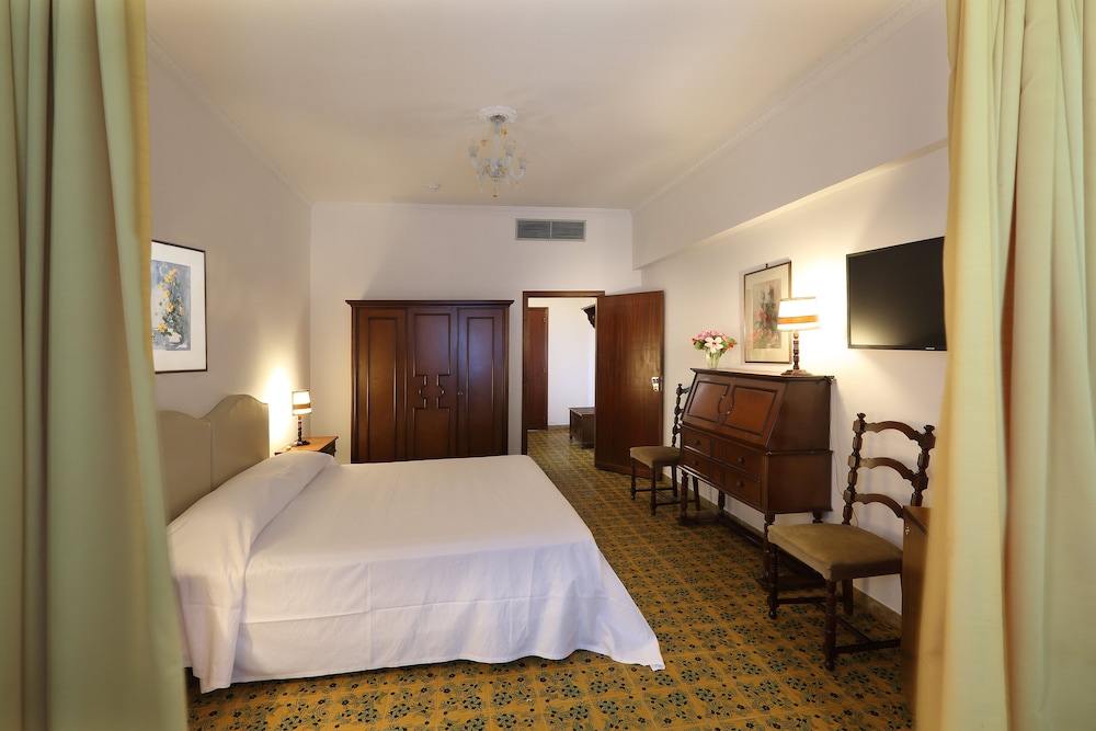 COMFORT, DOUBLE OR TWIN BED, SEA VIEW