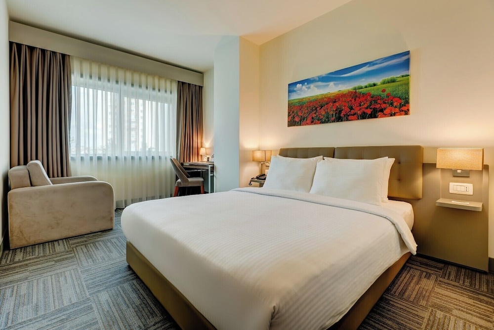 Plus Hotel Bostanci Atasehir 23/63