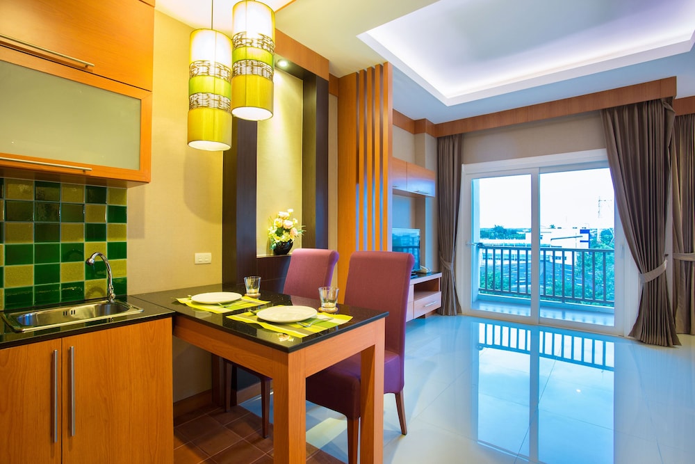 Romantic Khon Kaen Hotel 34/52