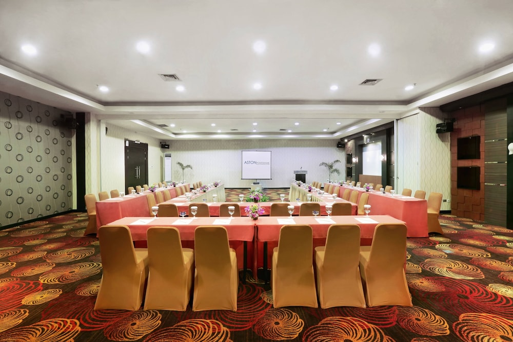 Aston Pontianak Hotel and Convention Center 41/45