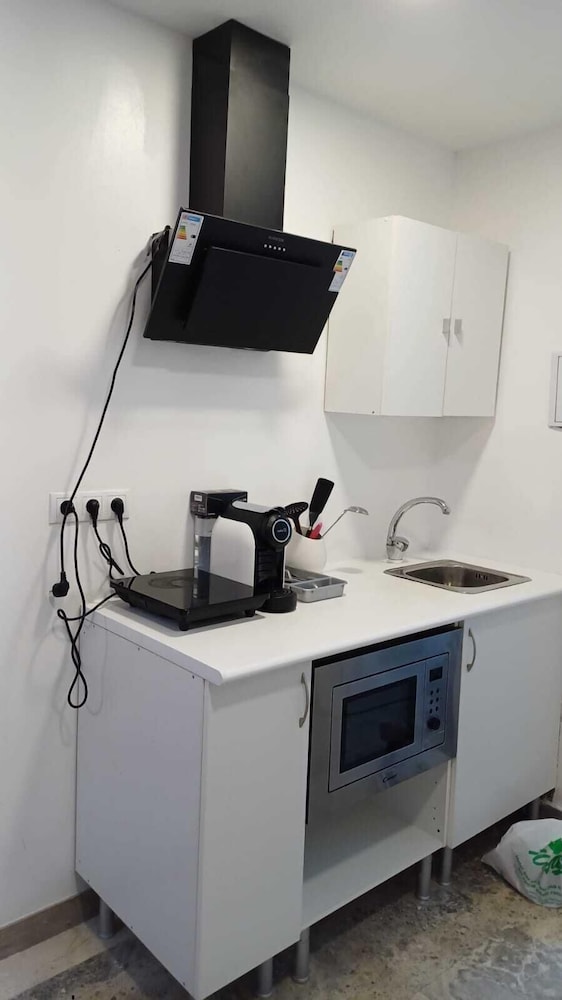 Hostal estudios 34/48