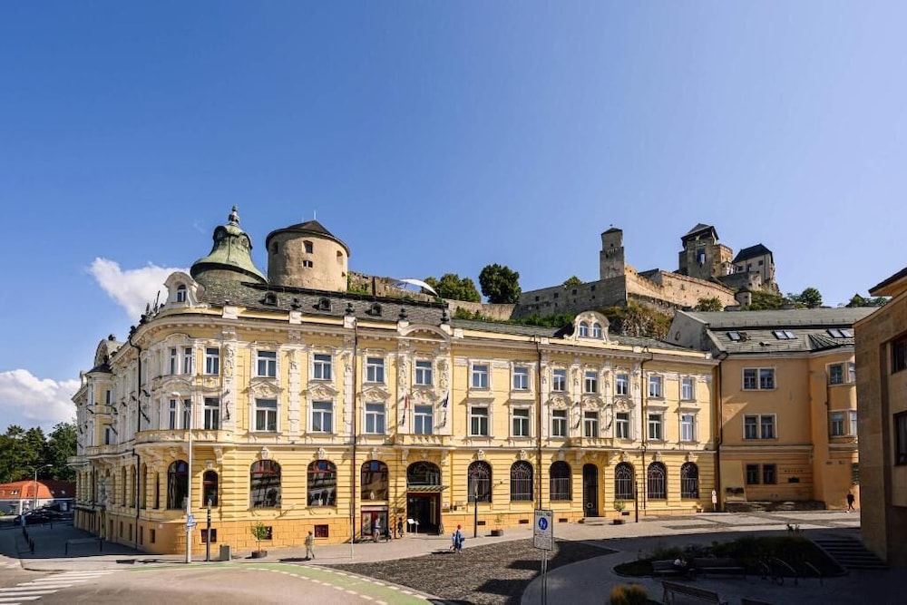 Hotel Elizabeth 3/50