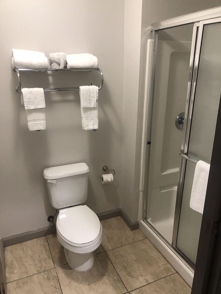 Super 8 by Wyndham High Point/Greensboro 30/34