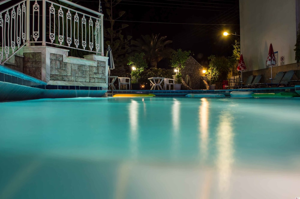 Acapulco Marinos 1 65/71